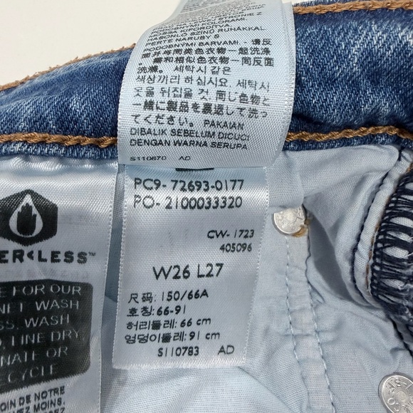 Levi's Ribcage Straight - Picture 6 of 6